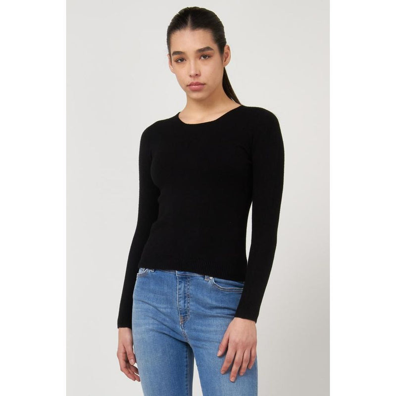 Black long-sleeve crewneck viscose sweatshirt worn with blue jeans