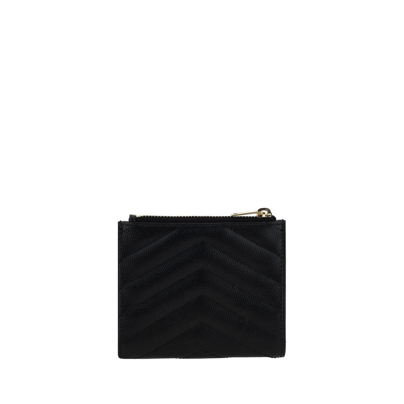 Black quilted calf leather wallet with a top zipper