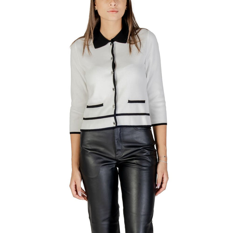 White and black viscose button-up cardigan with collar and pockets