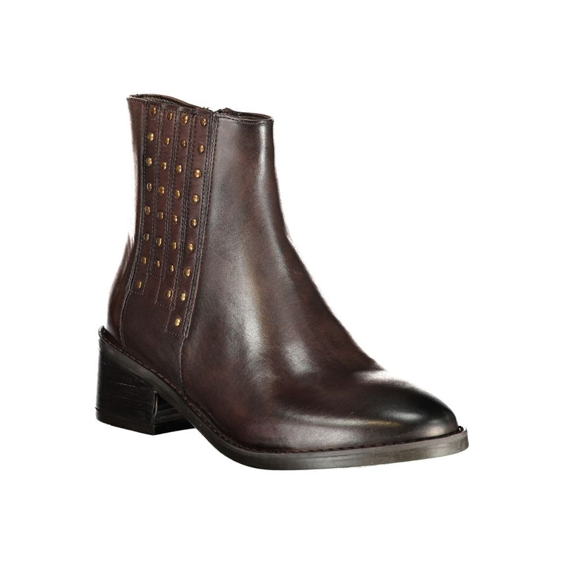 Cafenoir brown leather ankle boot with side panel featuring gold studs and a block heel.
