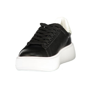 Black polyurethane U.S. Polo Assn. women’s platform sneaker with a thick white sole and lace-up design.
