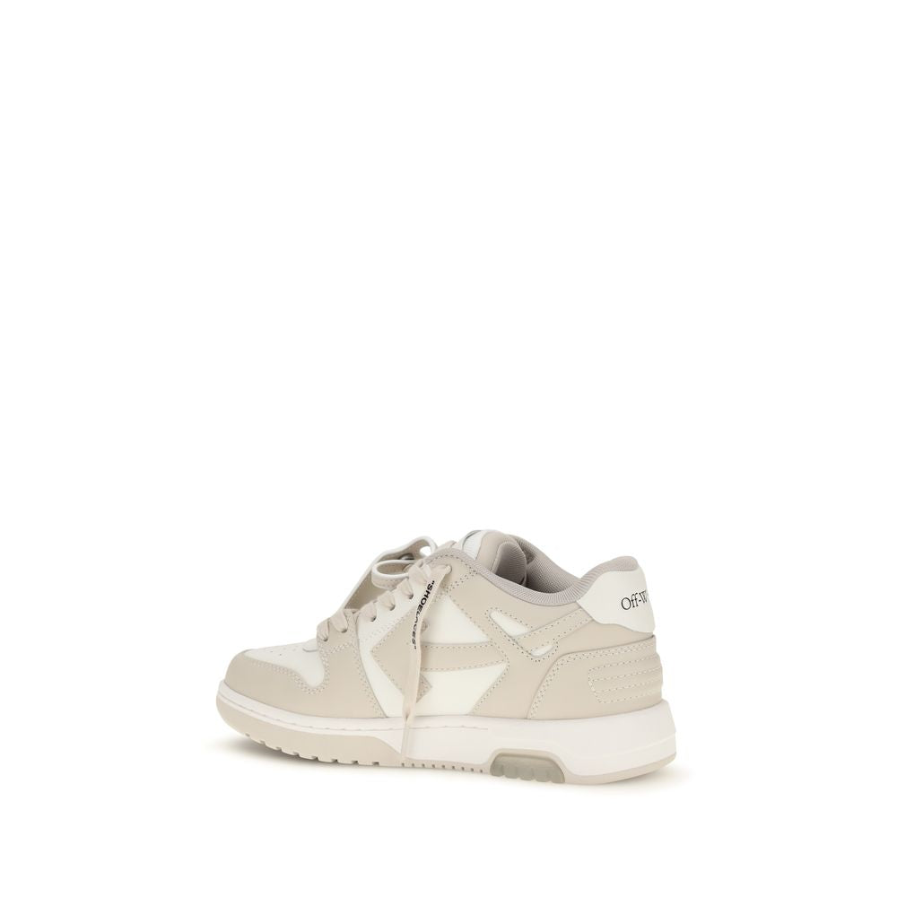 Off-White low-top sneakers in beige and white leather with lace-up closure and a branded heel.