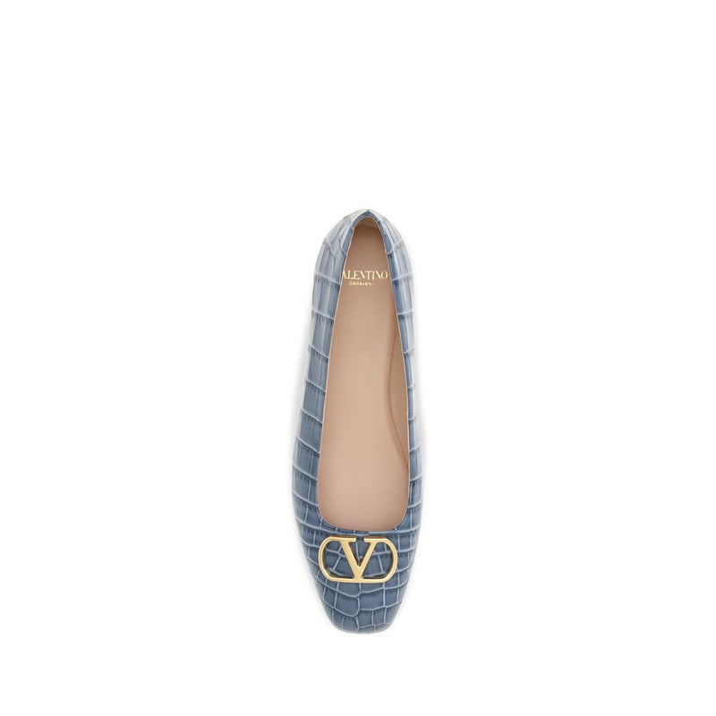 Blue embossed calf leather ballet flat with gold VLogo hardware
