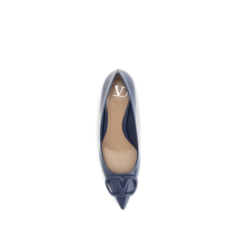 Top-down view of a blue calf leather high heel pump with a pointed toe and tonal VLogo detail.
