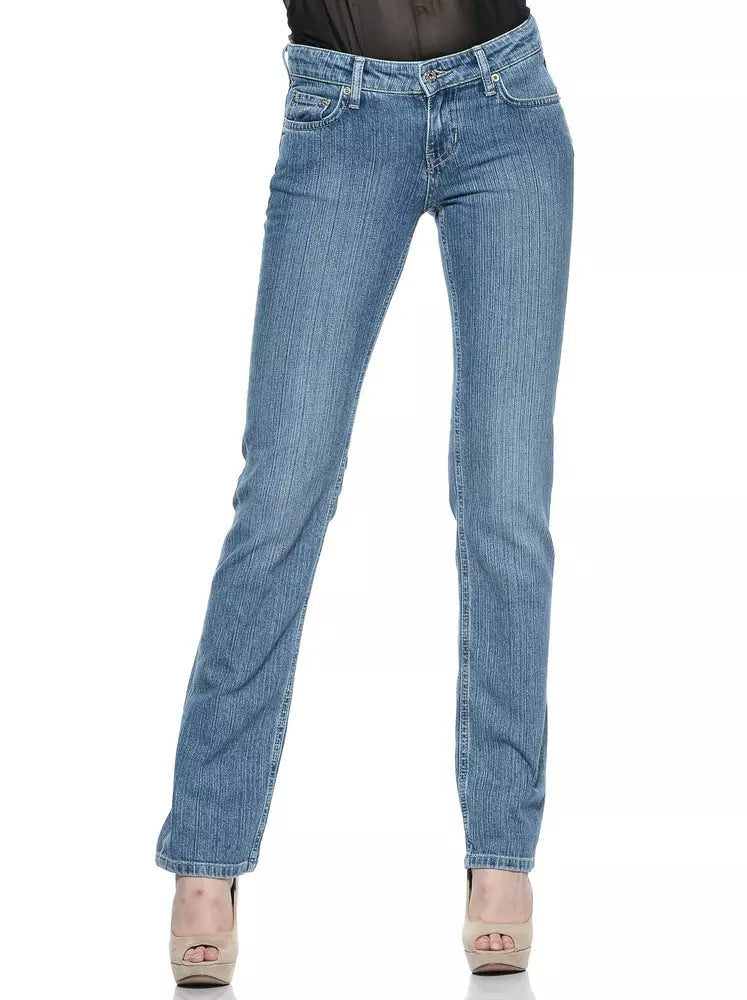 Light blue cotton women jeans with a slim-fit style