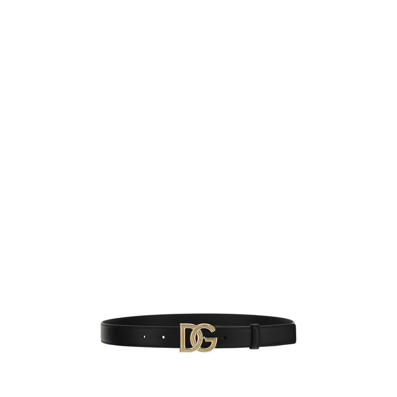Black leather belt with a gold DG logo buckle