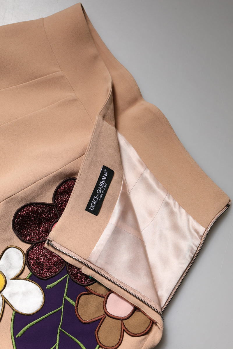 Beige high-waist pencil skirt with embroidered floral pattern and silk lining