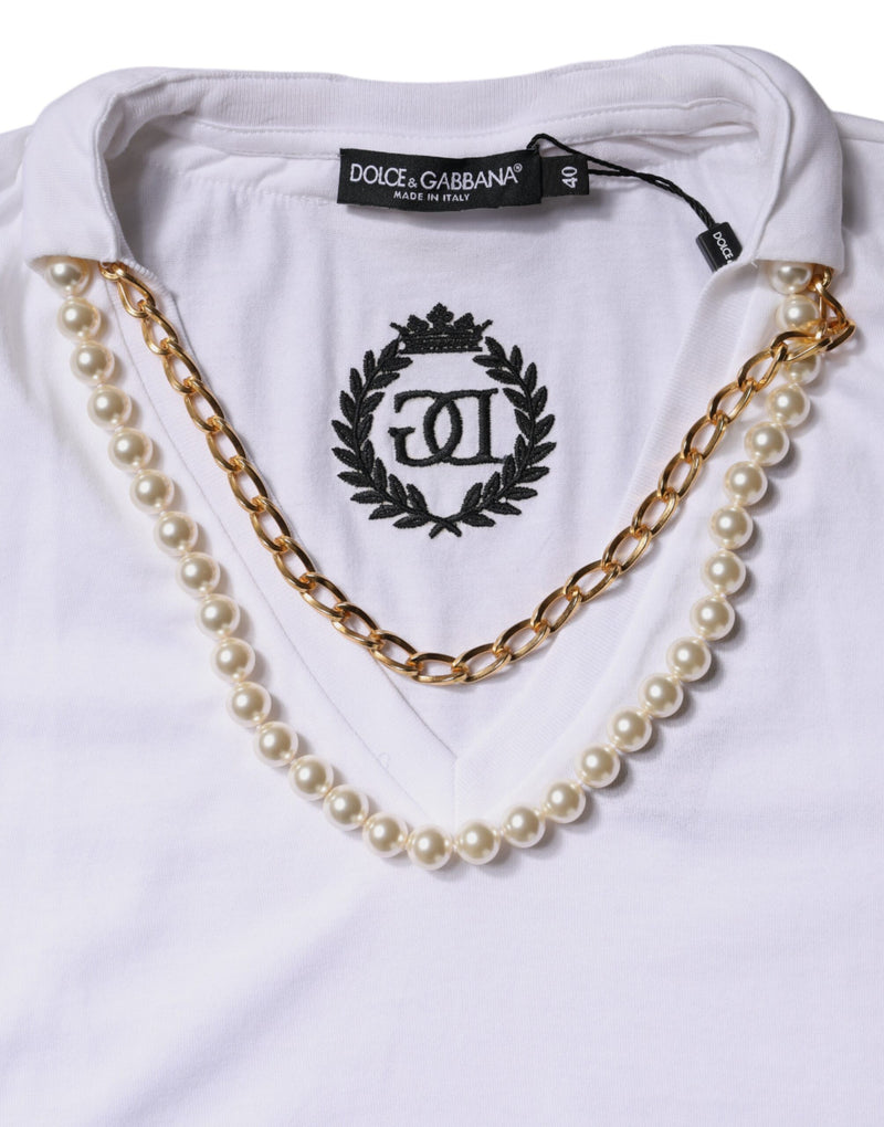 White cotton V-neck t-shirt with faux pearl and gold chain necklaces