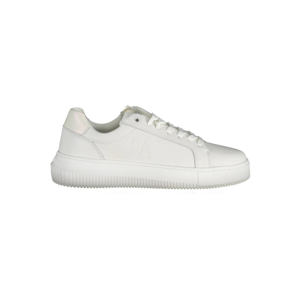 Calvin Klein white leather Bianco women’s sneaker with a low-top silhouette and thick platform sole.