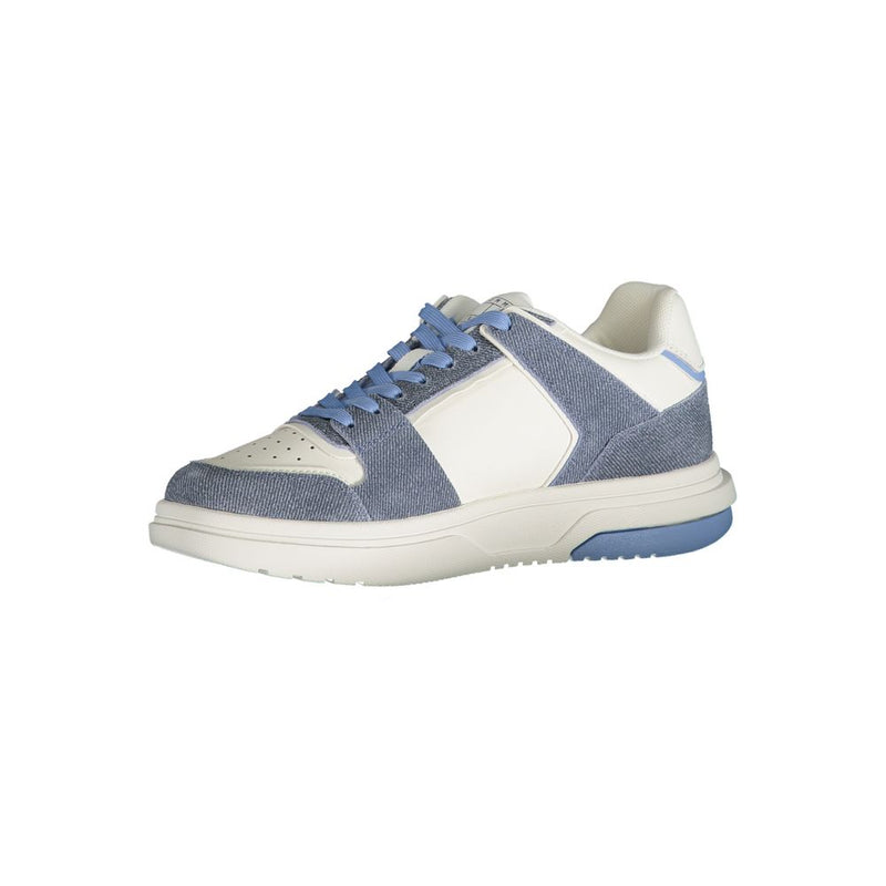 Tommy Hilfiger women’s sneaker in light blue and white polyurethane with a casual, sporty style.