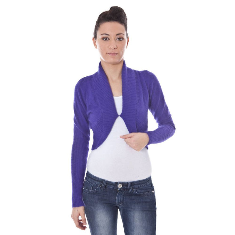 Blue cotton women's jeans with a mid-rise skinny fit and front button closure