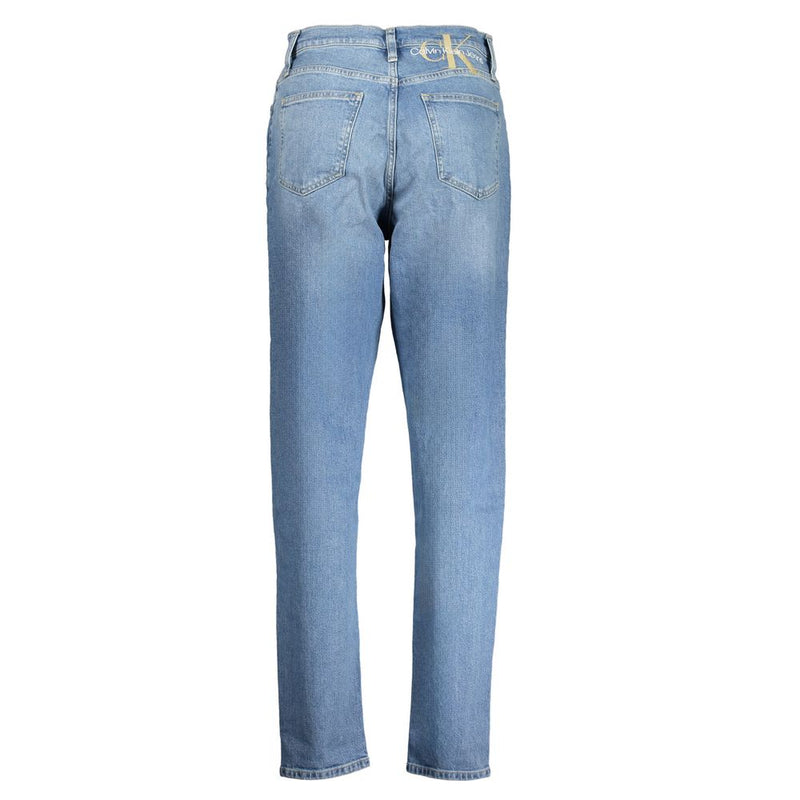 Light blue cotton women's jeans from the back with pockets and logo patch