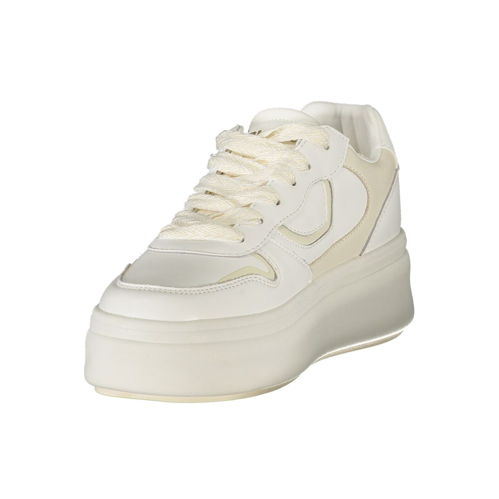 White Blauer women's platform sneaker in polyurethane with a chunky sole and lace-up closure.