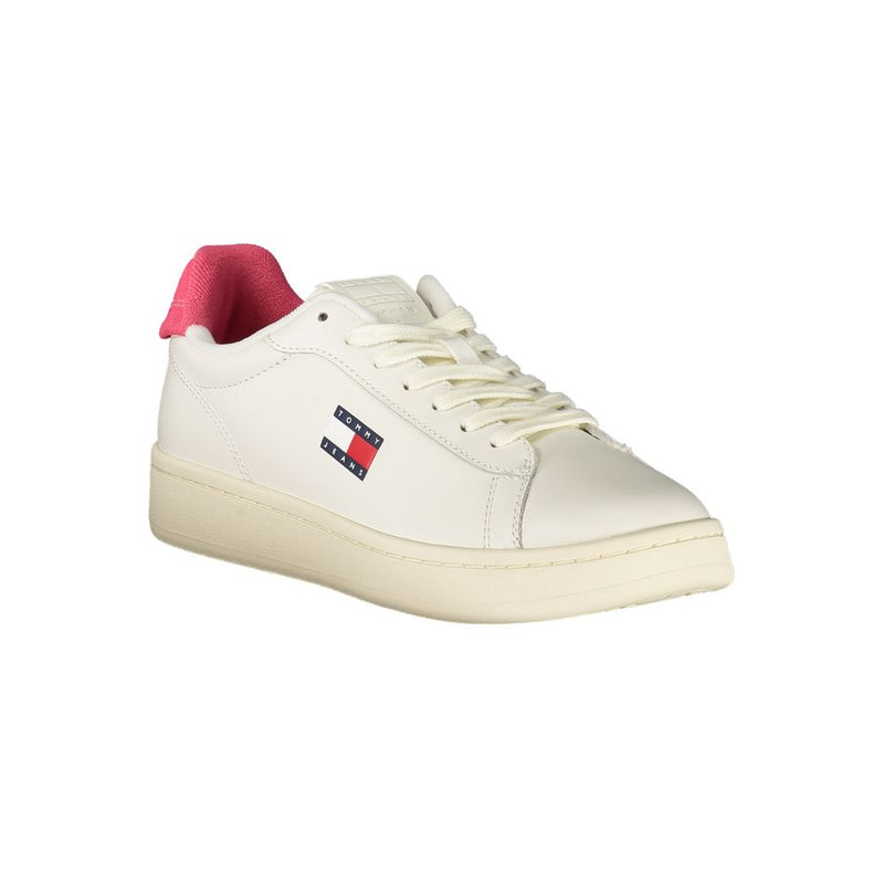 White polyurethane Tommy Hilfiger women's sneaker with a pink heel tab and side logo, in a casual lace-up style.