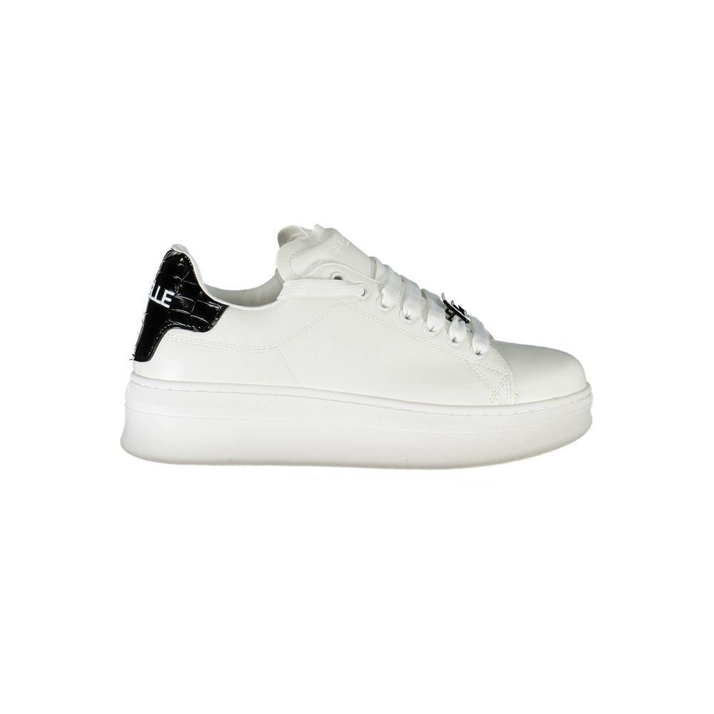 Gaelle Paris white polyurethane women's platform sneaker with black crocodile-effect heel and lace-up closure.