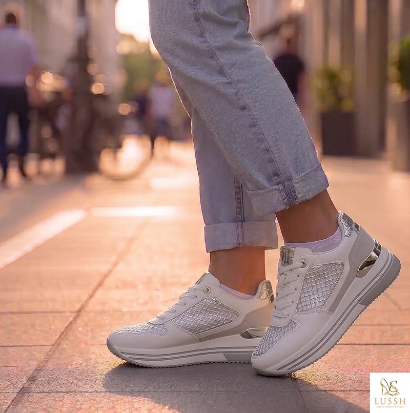 Laura Biagiotti Bianco Polyurethane Women Sneaker