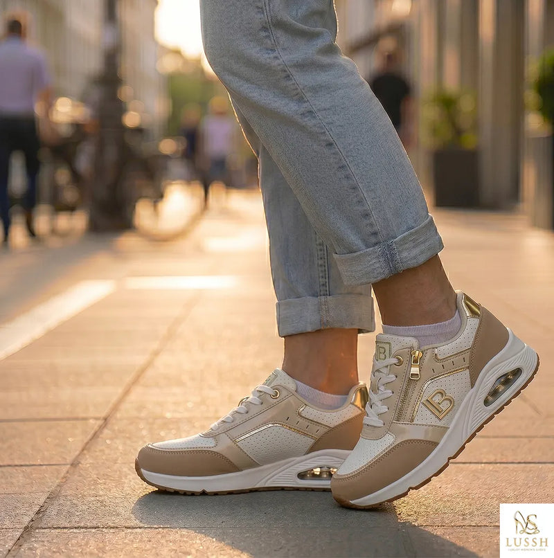 Laura Biagiotti Bianco Polyurethane Women Sneaker